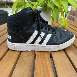 Adidas sneakers size 6.5 men’s
